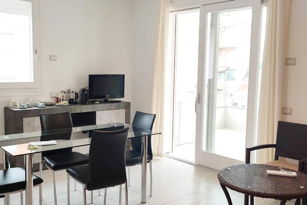 Lido Beach Apartments, Nuovi E Moderni, Vicino Alla Spiaggia Алгеро Екстериор снимка