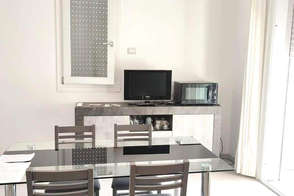 Lido Beach Apartments, Nuovi E Moderni, Vicino Alla Spiaggia Алгеро Екстериор снимка