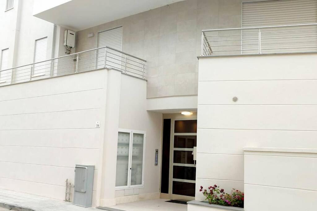 Lido Beach Apartments, Nuovi E Moderni, Vicino Alla Spiaggia Алгеро Екстериор снимка